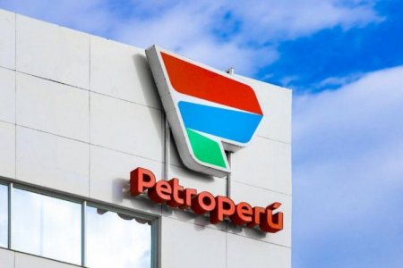 Nuevo Gobierno de Perú despide a presidente de estatal Petroperú
