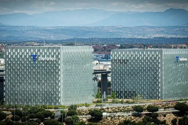 <p>Telefónica pone foco en Europa: busca comprar su rival alemán 1&1 que se dispara en bolsa</p>