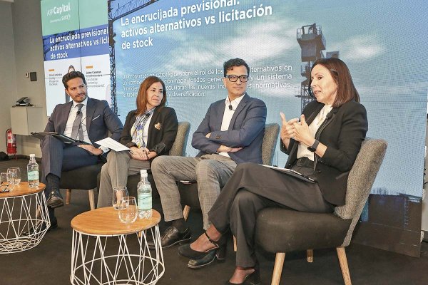<p>La country manager de la gestora, Silvia Fernández, fue una de las panelistas. Foto: José Montenegro</p>