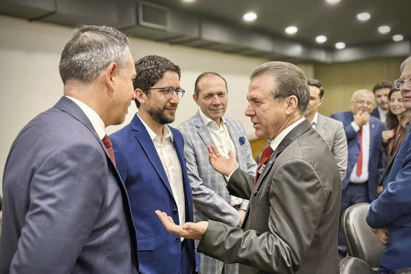 Ministro Boccardo destaca pasos del Gobierno en pro de la igualdad de género en cita del Mercosur