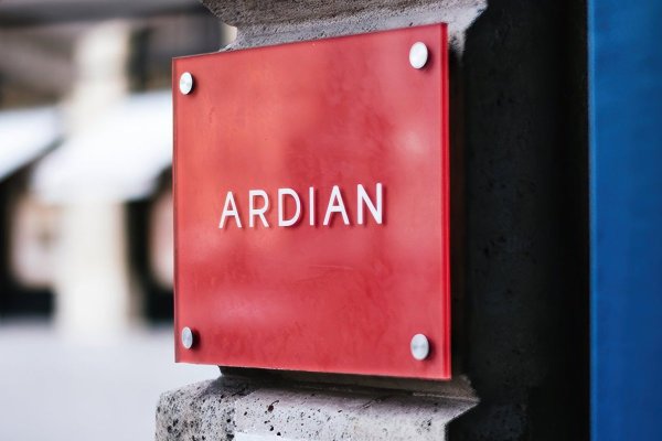 <p>Licitación del stock: Los desafíos operativos, legales y estratégicos que identifica la gestora Ardian</p>