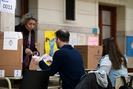 Elecciones legislativas en Argentina: cierran las mesas y la participación cae con fuerza hasta el 66% del total