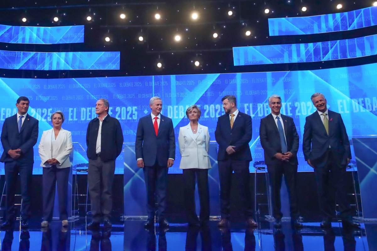 <p>Candidatos defienden sus propuestas económicas | Minuto a minuto</p>