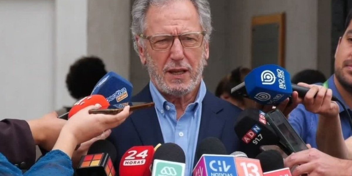 <p>Ahora en DF | Gobierno anuncia acuerdo con generadoras para restituir sobrecobros en cuentas de la electricidad</p>