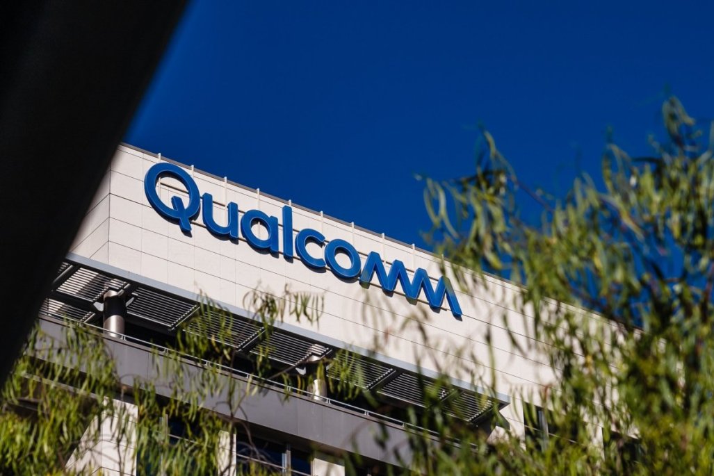 Qualcomm desafía a Nvidia con nuevos chips de inteligencia artificial y vive su mayor salto bursátil desde 2019