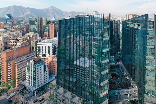 Utilidad de Enel Chile cae 21,1% a septiembre: menores ventas de energía afectaron los resultados