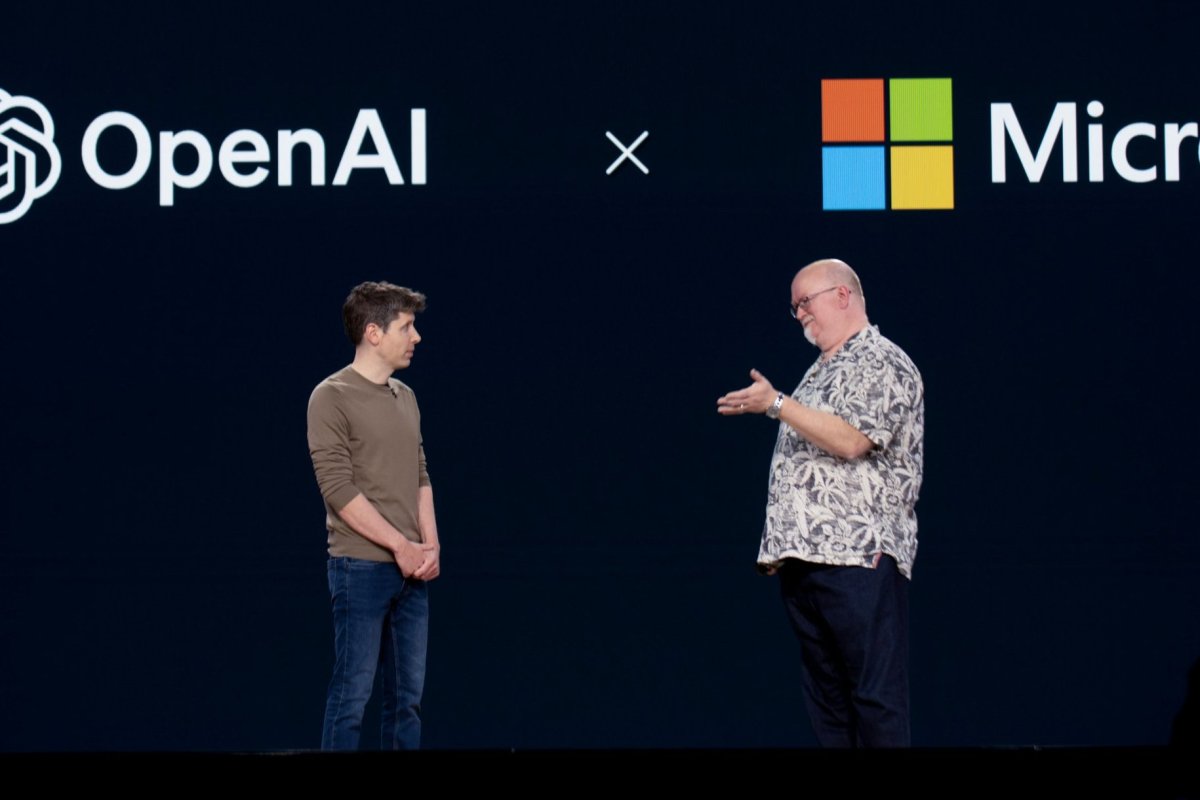 <p>Cambios en la estructura de OpenAI catapultan la valoración de Microsoft por sobre los US$ 4 billones</p>