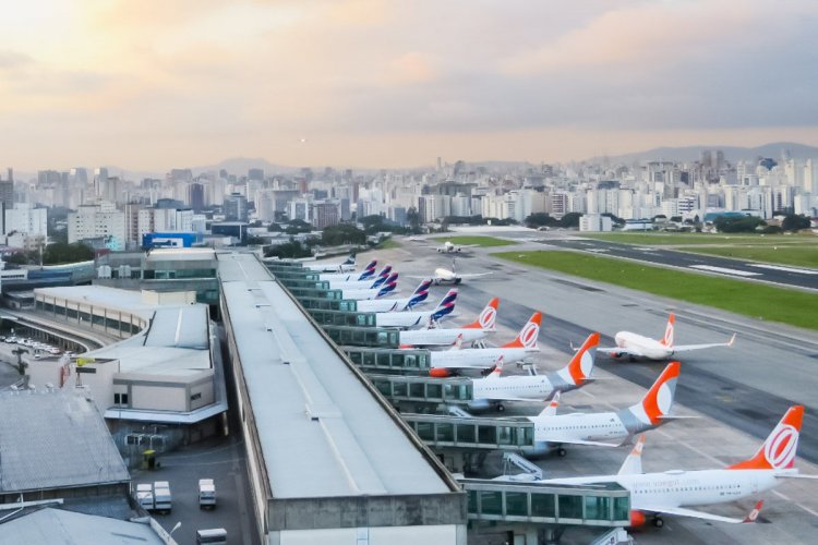 <p>"Retroceso histórico": IATA y ALTA advierten que proyecto de ley sobre equipaje en Brasil amenaza la conectividad aérea y encarecería los pasajes</p>