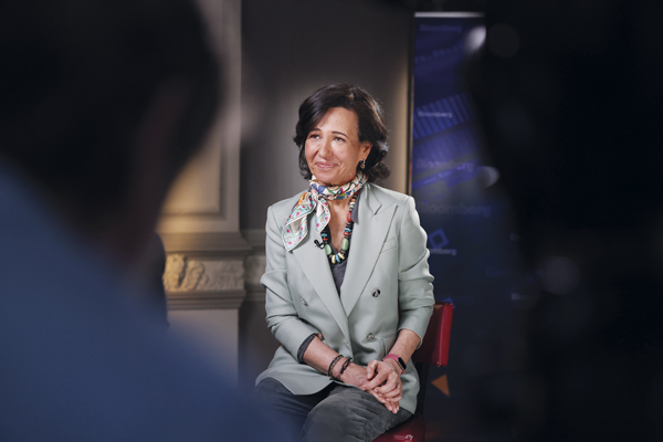 <p>Grupo Santander España eleva en 11% sus utilidades al tercer trimestre</p>