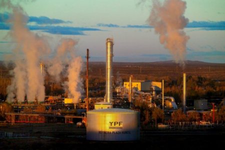 Argentina pedirá a corte de apelaciones de EEUU que anule fallo sobre YPF de US$ 16.100 millones