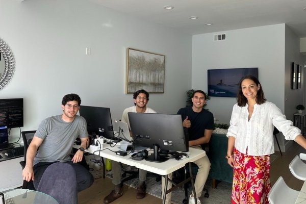 <p>“Estamos de racha”: cómo Platanus fichó (e invirtió) en las únicas dos startups mexicanas seleccionadas por Y Combinator en sus últimos batches</p>