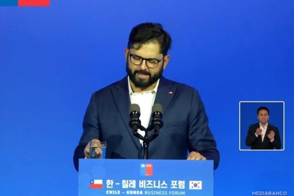 <p>Ahora en DF | Boric desde Corea del Sur: “Tenemos que trabajar en colaboración, no en permanente competencia y amenaza”</p>