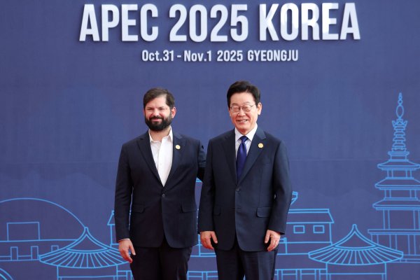 <p>Boric destaca el compromiso de Chile con el multilateralismo y "no en contra de un país"</p>