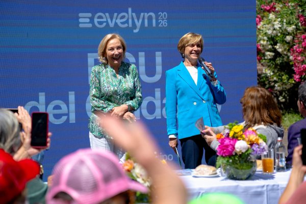 <p>Cecilia Morel en modo campaña: se suma a Matthei en lanzamiento de "PGU del cuidado"</p>