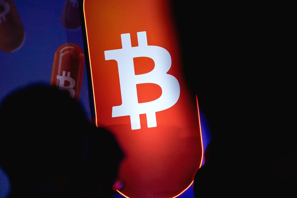 <p>El Bitcoin alcanza su nivel más bajo en dos semanas y cae bajo los US$ 100 mil</p>
