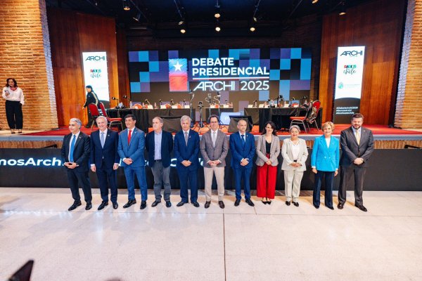 <p>Acuerdo Codelco-SQM, impuesto al patrimonio, Dominga y Brics: los temas económicos que marcaron el debate presidencial de la Archi</p>