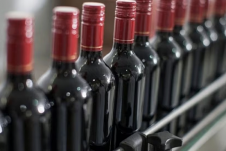 Bodegueros en Argentina atraviesan su peor crisis en una década por la caída del consumo