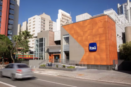 Casi alcanza a Nubank: Itaú se dispara en bolsa por sus resultados trimestrales y el banco ahora vale más que Petrobras