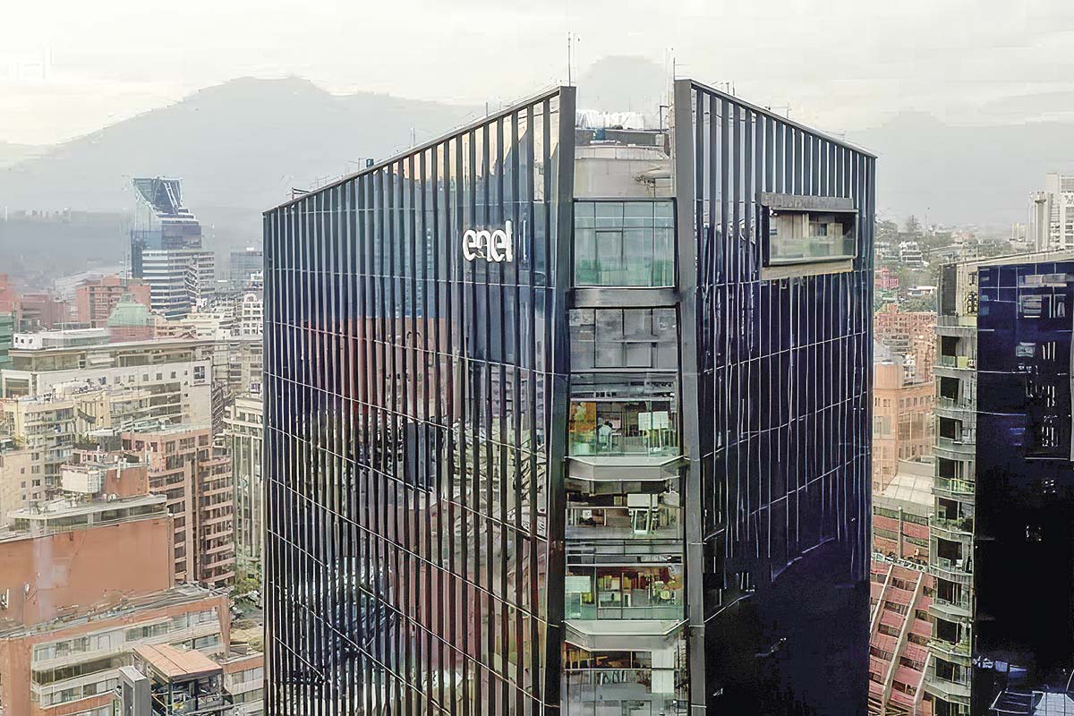 <p>Enel Chile detalla que el error de la CNE en las cuentas de luz les impacta hasta en US$ 45 millones</p>