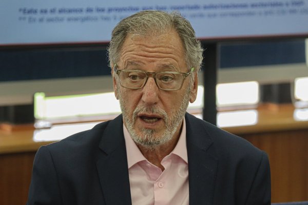 <p>Biministro Álvaro García por carta de Transelec a Pardow sobre cuentas de la luz: “No conozco esa situación”</p>