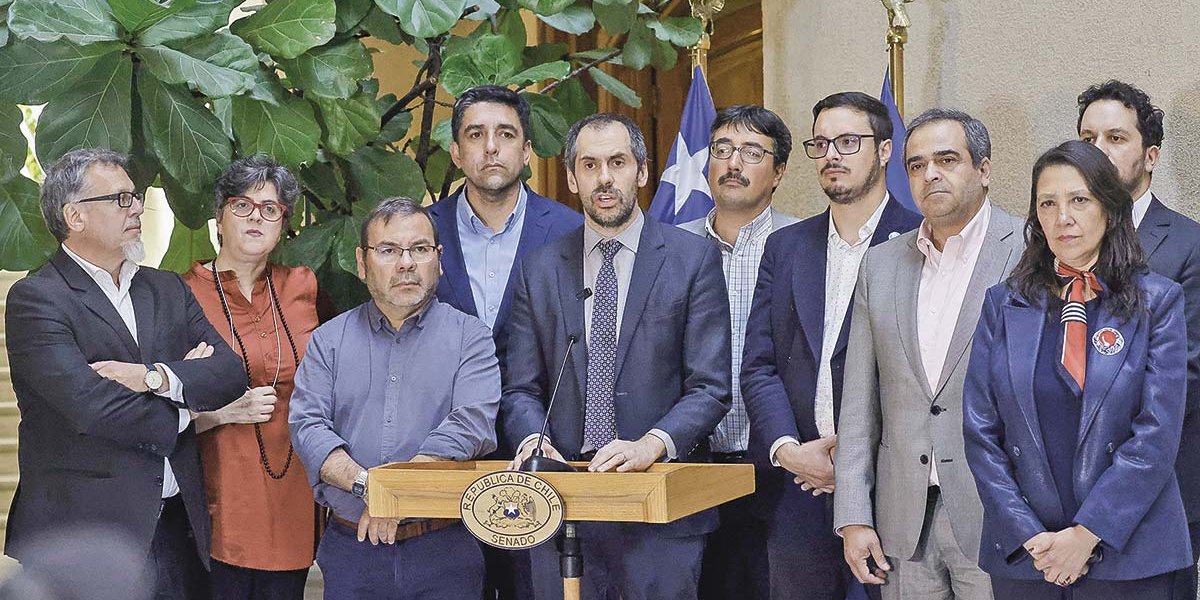 <p>Ahora en DF | Grau acelera acuerdos por Presupuesto y presiona a Chile Vamos al lograr avance con oficialismo</p>