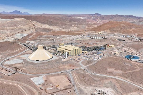 <p>Recuperación de Quebrada Blanca insufla esperanzas de concretar fusión Teck Anglo y crearía en Chile la mayor mina de cobre del mundo</p>