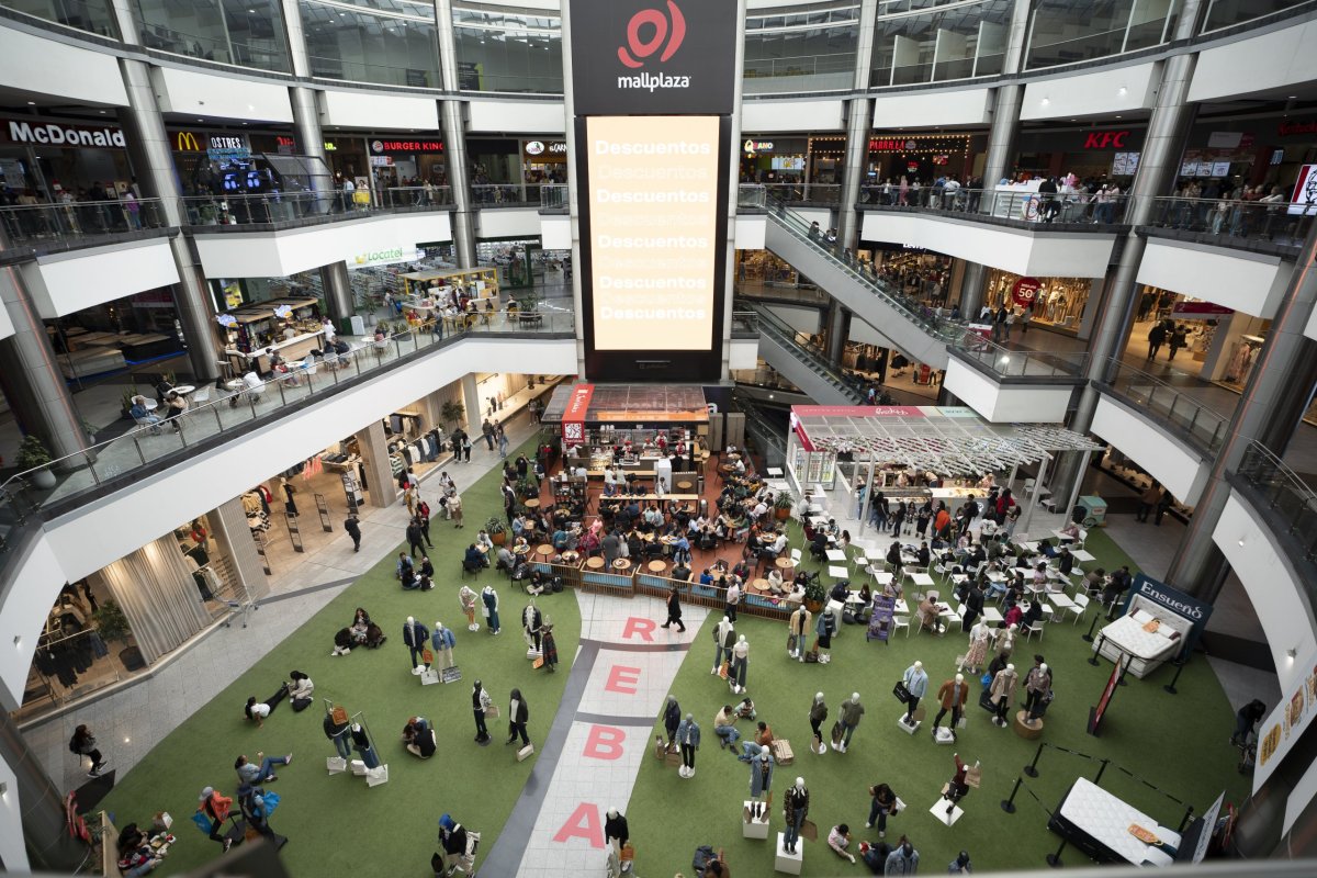 <p>Acciones de Mallplaza suben 4% a un máximo histórico y encabezan el IPSA tras inclusión en índice MSCI de mercados emergentes</p>