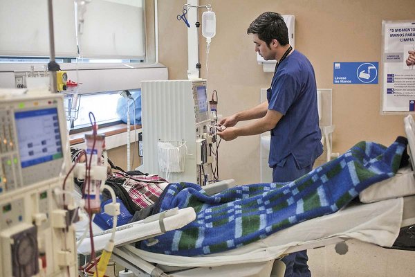 En 13 de las 16 regiones, salud es uno de los sectores con mayor creación de empleo en la última década