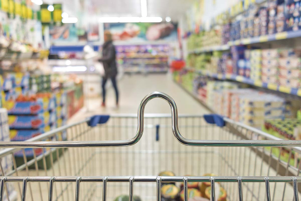 <p>Supermercados regionales: la pelea que dan pequeñas cadenas a gigantes como Walmart y Cencosud</p>