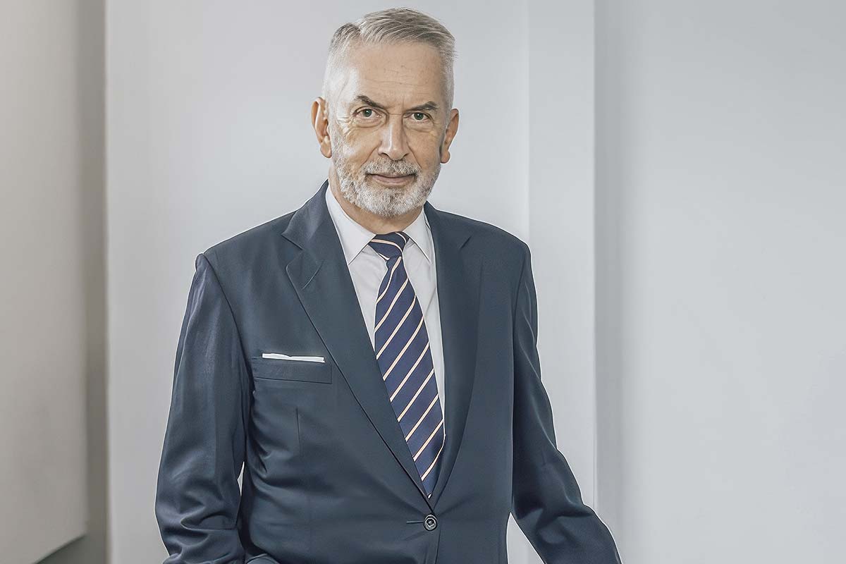 <p>Terry Smith, el Warren Buffett inglés: "Puede haber una burbuja en bolsa más extrema que la del año 2000"</p>