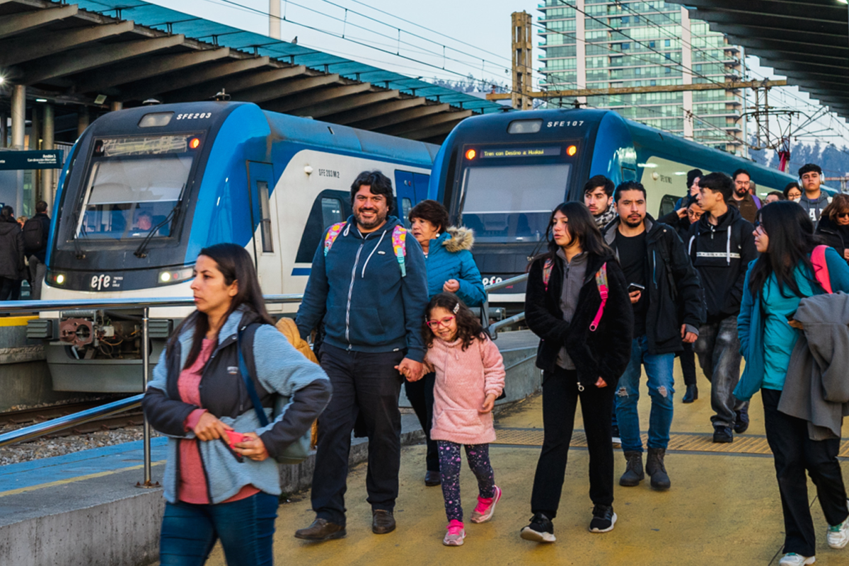 <p>EFE Sur aumentará las frecuencia de trenes con la apertura total del nuevo Puente Ferroviario</p>