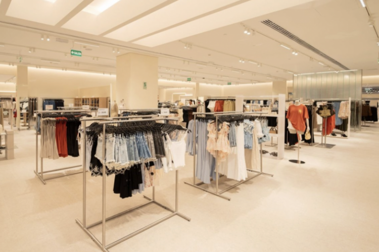 <p>H&M reabre tienda en mall de lujo de Santiago, a días de haber inaugurado su local número 20 en Perú</p>