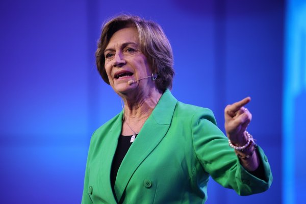 <p>Comando de Matthei acusa falta de transparencia en acuerdo Codelco-SQM y reclama que era necesaria una licitación</p>