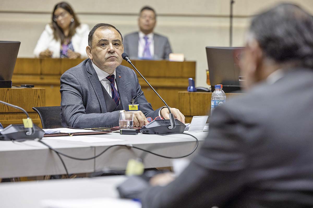 <p>Foto: Senado</p>