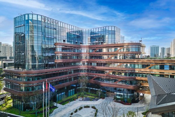 <p>Tianqi dispara con todo contra decisión judicial que visa acuerdo Codelco-SQM: afecta a la minera, a los minoritarios y hasta a la inversión extranjera</p>