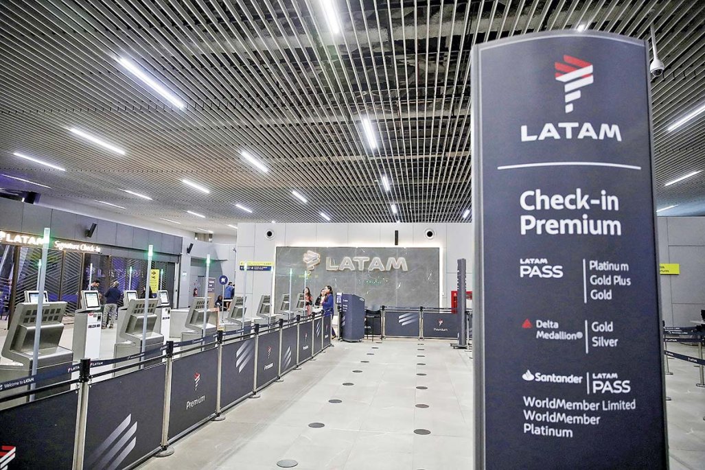 Huelga de pilotos de Latam: un pulso que redefine las relaciones laborales en la aviación chilena