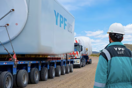 YPF Luz inicia un reclamo internacional contra tres empresas de un histórico gigante de Estados Unidos