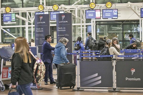 <p>Huelga de pilotos de Latam continúa: asesor legal del sindicato pide "que la empresa recapacite"</p>