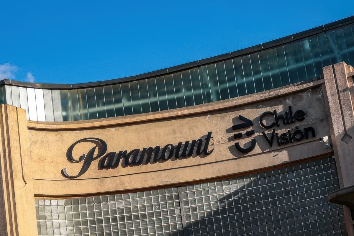 <p>Paramount vende Chilevisión a Jorge Carey, Tomás Yankelevich y Edgar Spielmann</p>