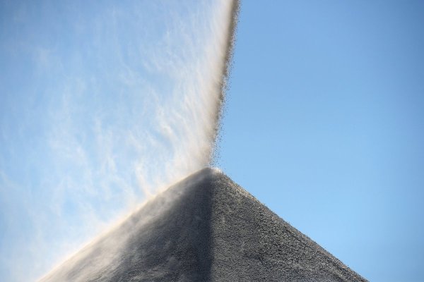 <p>Acciones de SQM y Albemarle se disparan tras proyección de China sobre fuerte alza en la demanda del litio</p>