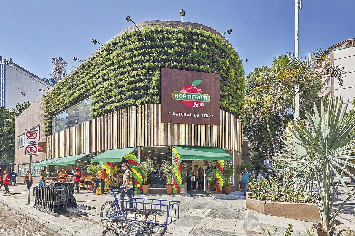 <p>Cencosud estaría negociando compra de cadena de supermercados en Brasil para afianzar su operación en el sur de ese país</p>