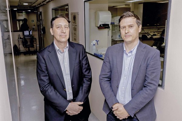 Los directores del CTIP, Alexis Kalergis y Pablo González. Foto: Verónica Ortíz