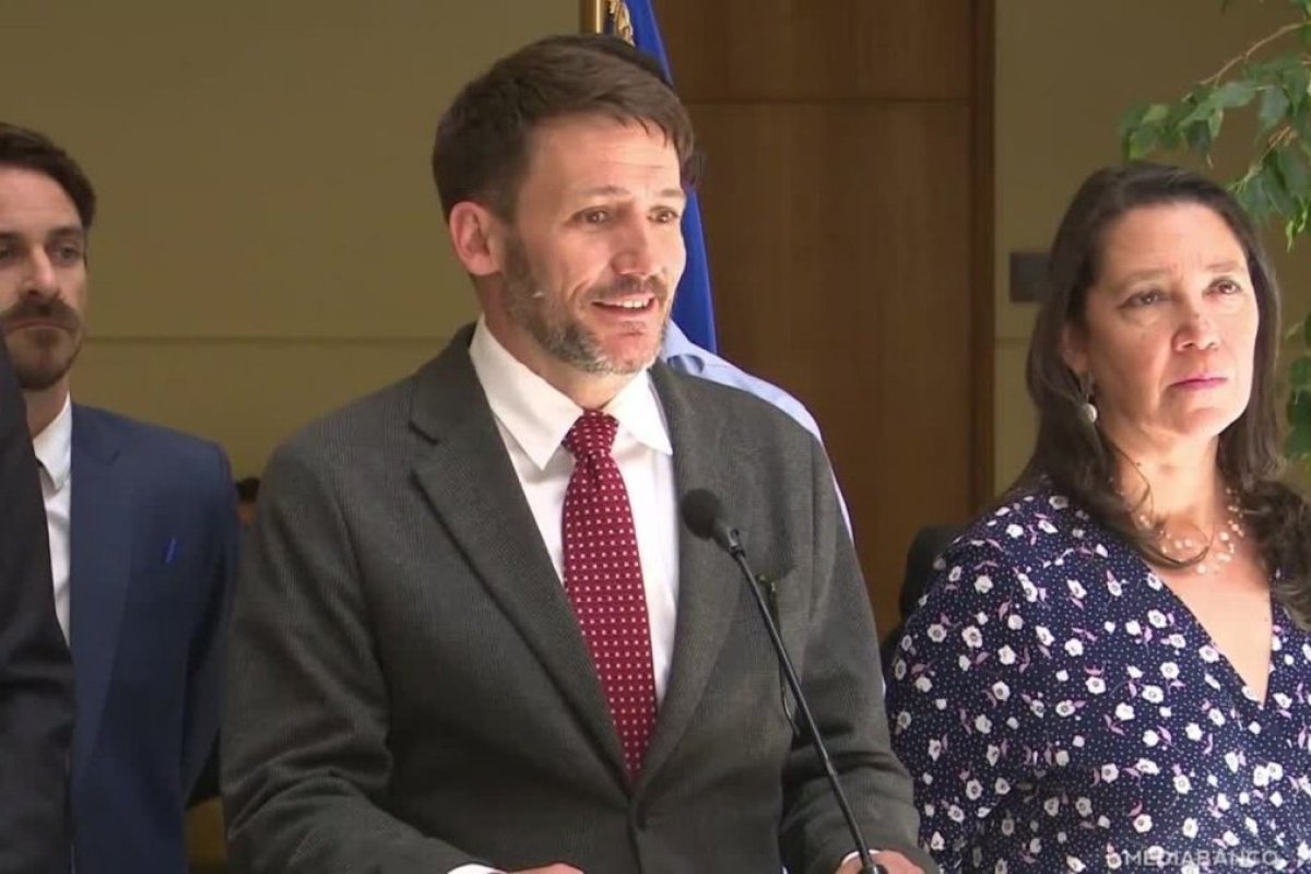 <p>Ahora en DF | Pardow por AC en su contra: “Hechos son falsos y no hay infracción a la Constitución”</p>