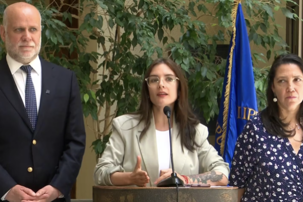 <p>Ahora en DF | Gobierno frente a la AC contra exministro Pardow: “Una injusticia no se resuelve con otra injusticia”</p>