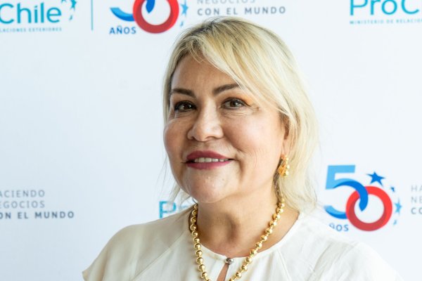 <p>Encuentro Empresarial Arica y Parinacota 2025 y Distinción Mujer Exporta reúnen a 16 líderes del comercio exterior</p>