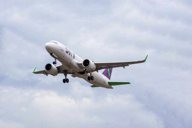 <p>SKY Airline firma nuevo acuerdo interlineal con Lufthansa y SWISS para conectar vuelos con Chile y Perú</p>