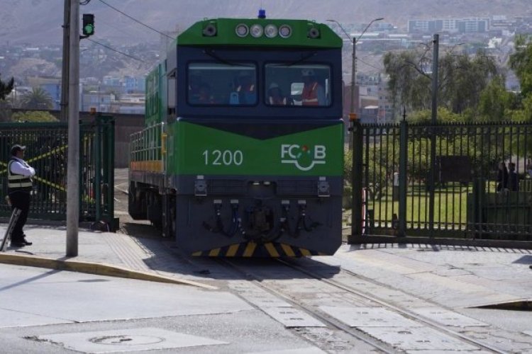 <p>Ferrocarril de Antofagasta inaugura el primer viaje de locomotora a hidrógeno verde en Chile y América Latina</p>