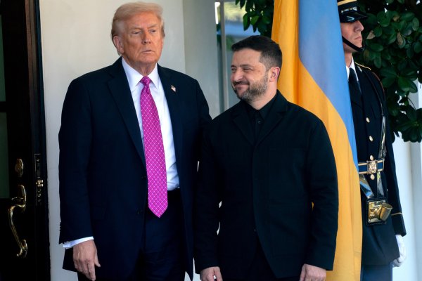 <p>Donald Trump arremete contra líderes de Ucrania y Europa mientras comienzan las negociaciones de paz</p>