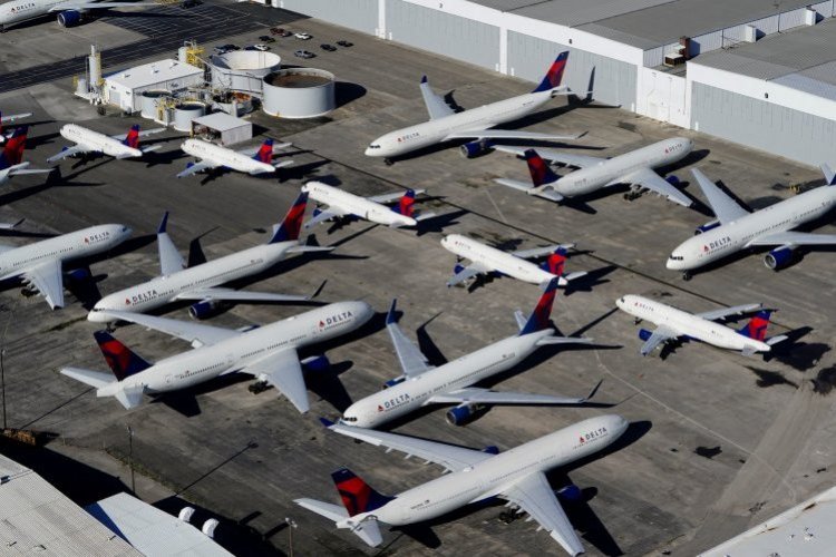 <p>Aerolíneas internacionales cancelan vuelos a Venezuela tras advertencia de EEUU y Petro lo tilda de "bloque encubierto"</p>