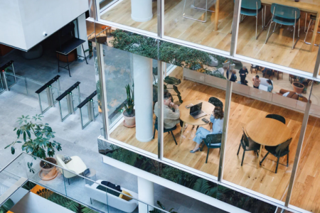 Mercado de oficinas en América Latina entra en fase de recuperación: nuevas tendencias y países que lideran el rebote